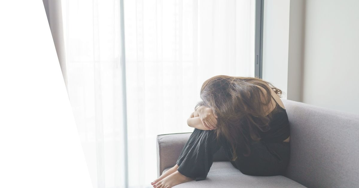 憂鬱症是什麼？心理師完整解析症狀、改善策略與常見迷思